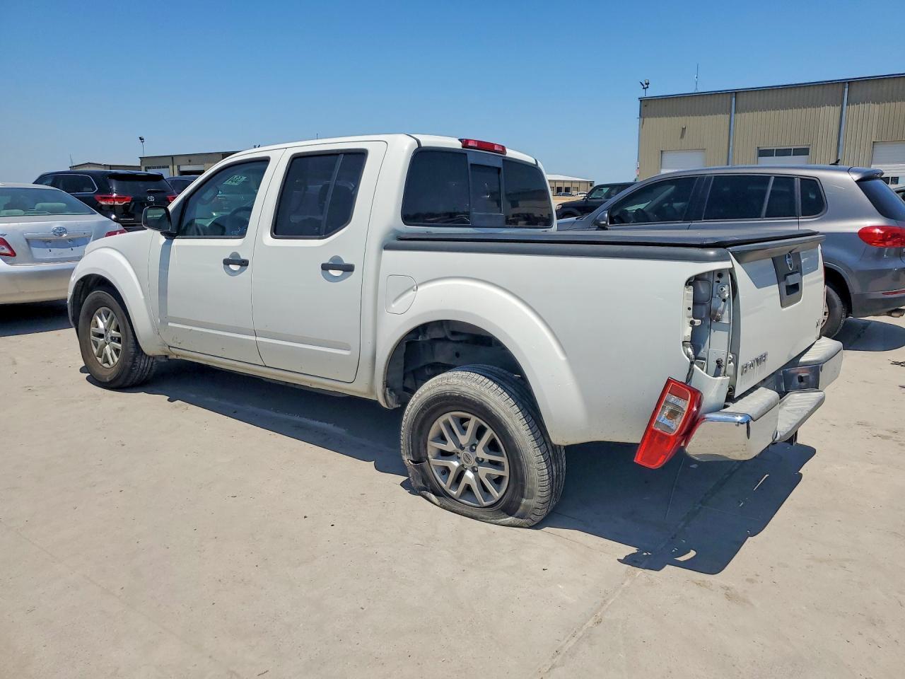 2017 Nissan Frontier Sv - Фото 2