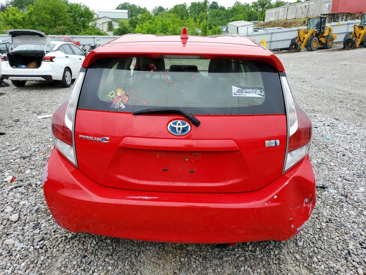 2016 Toyota Prius C Two - Image 6