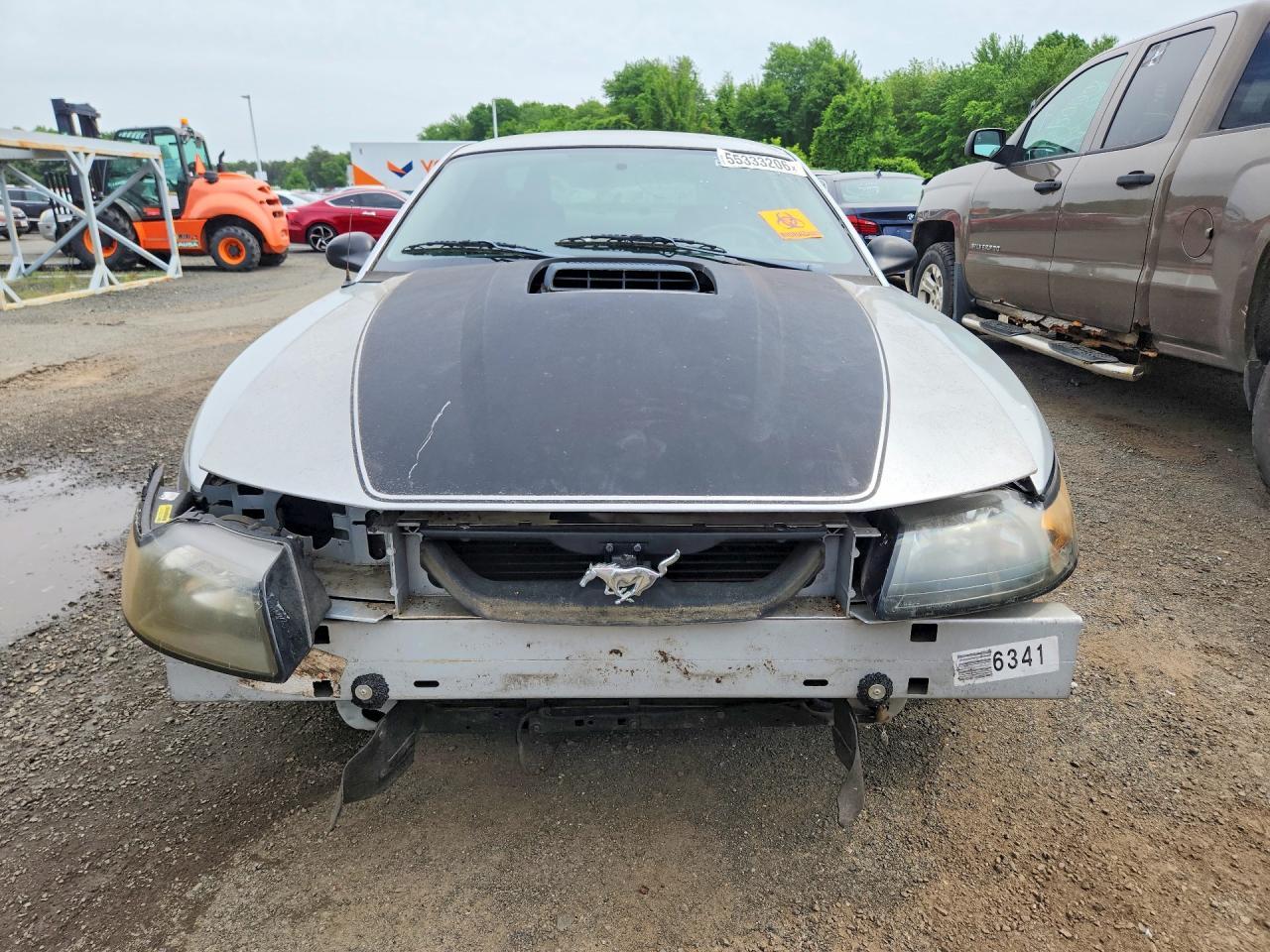 2004 Ford Mustang - Image 5