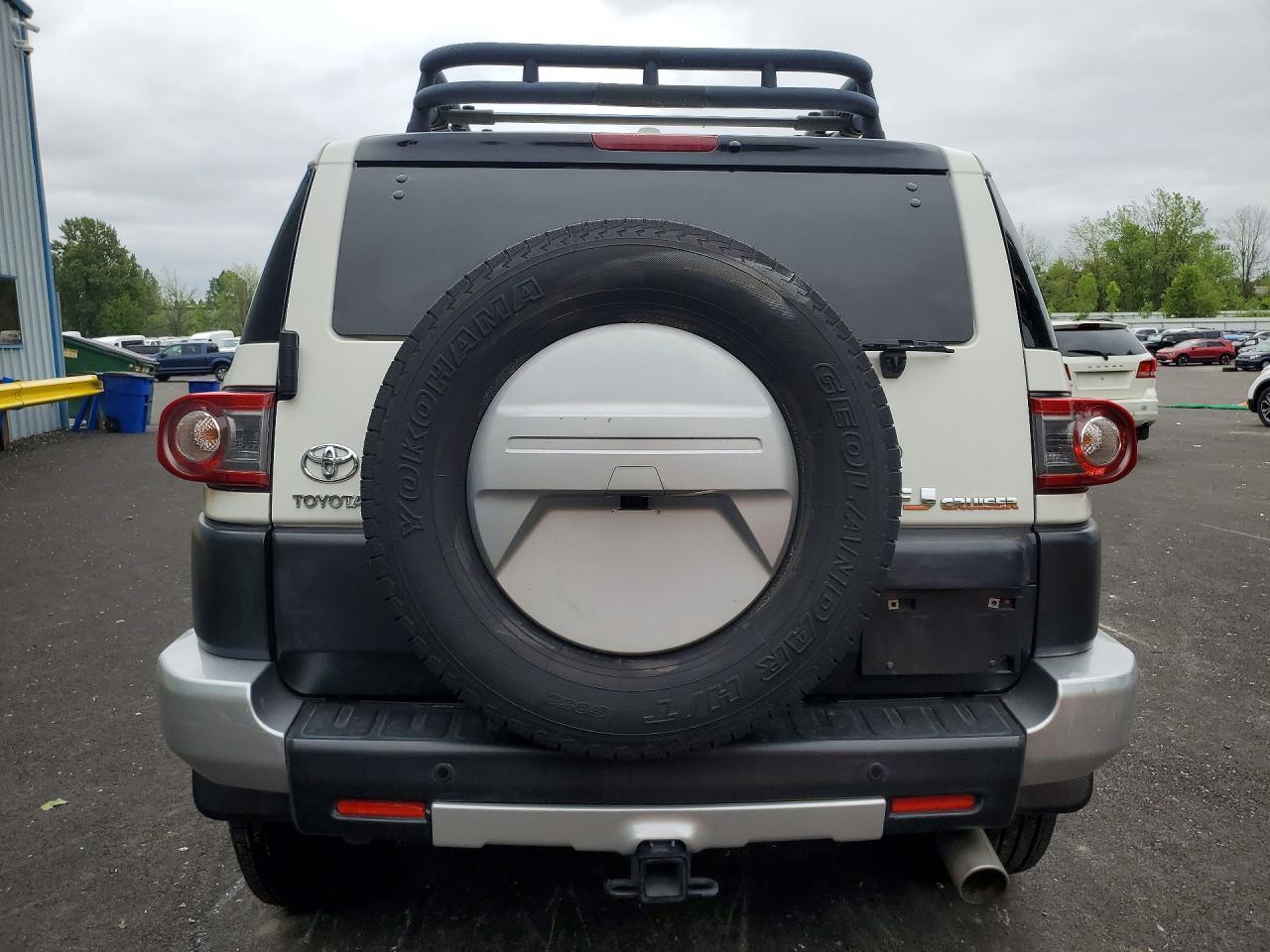 2014 Toyota Fj Cruiser Base - Фото 6
