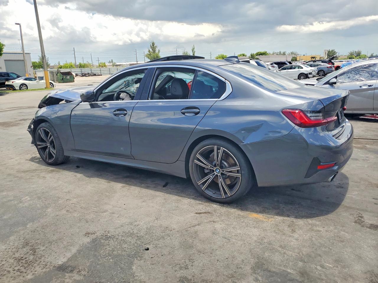 2022 BMW 330I - Image 2