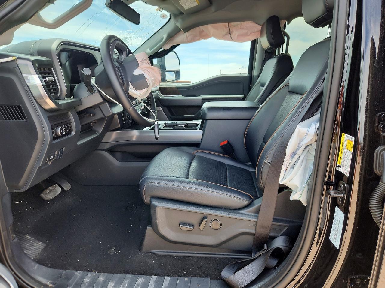 2025 Ford F250 Super Duty - Фото 7
