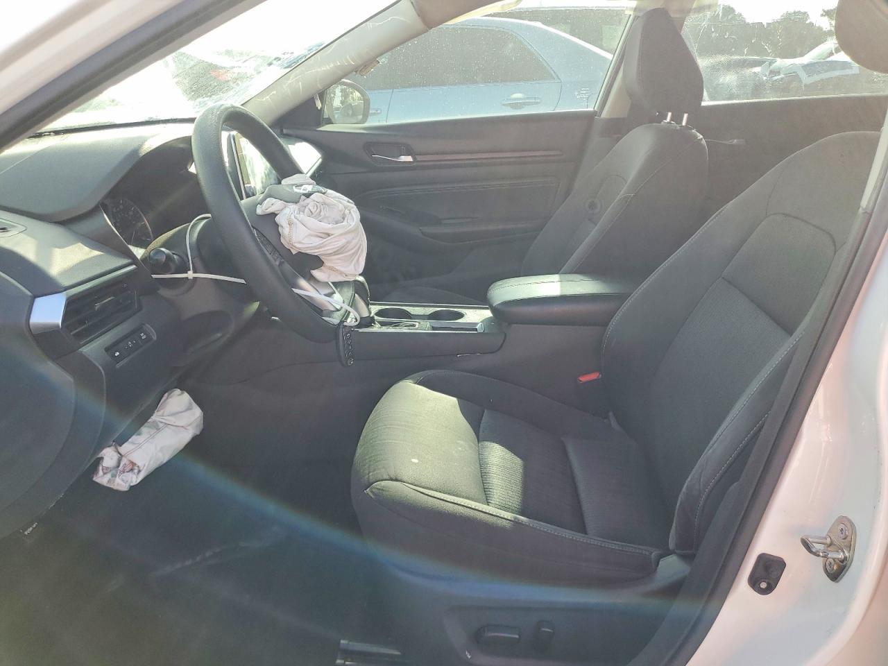 2020 Nissan Altima S - Image 7