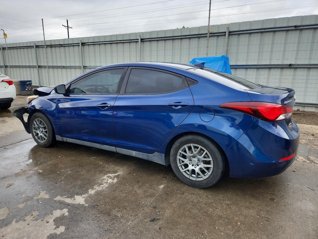 2016 Hyundai Elantra Se - Фото 2