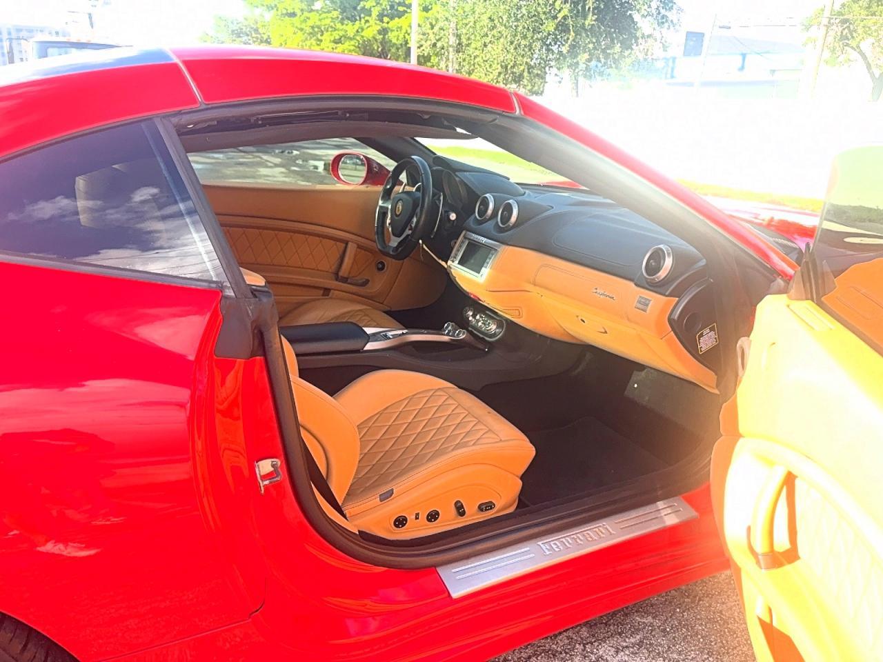 2012 Ferrari California - Фото 5