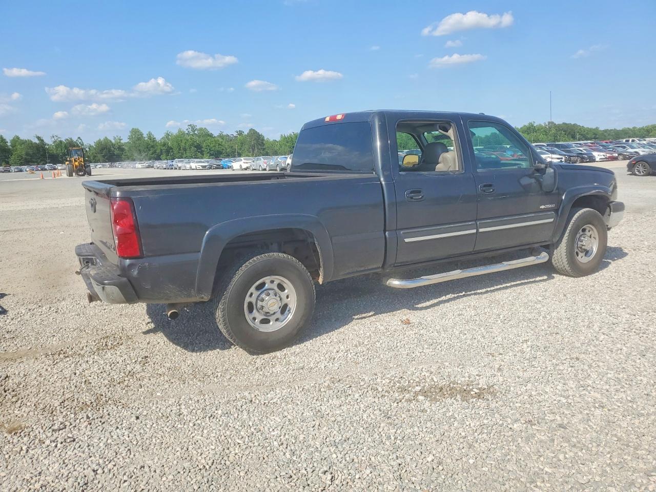 2004 Chevrolet Silverado K2500 - Фото 3