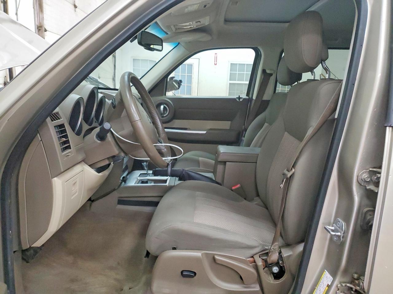 2010 Dodge Nitro Sxt - Фото 7