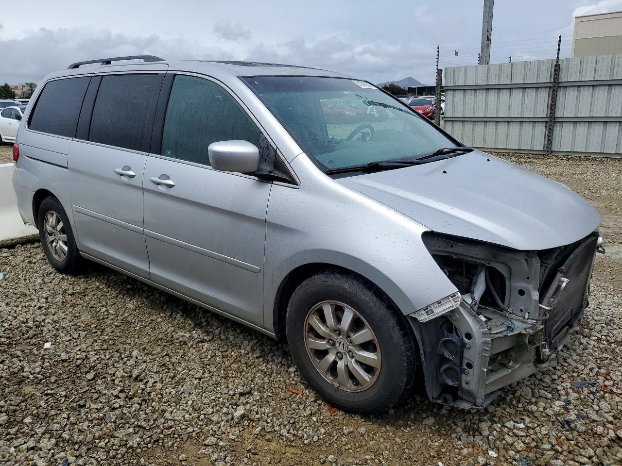 2010 Honda Odyssey - Фото 4