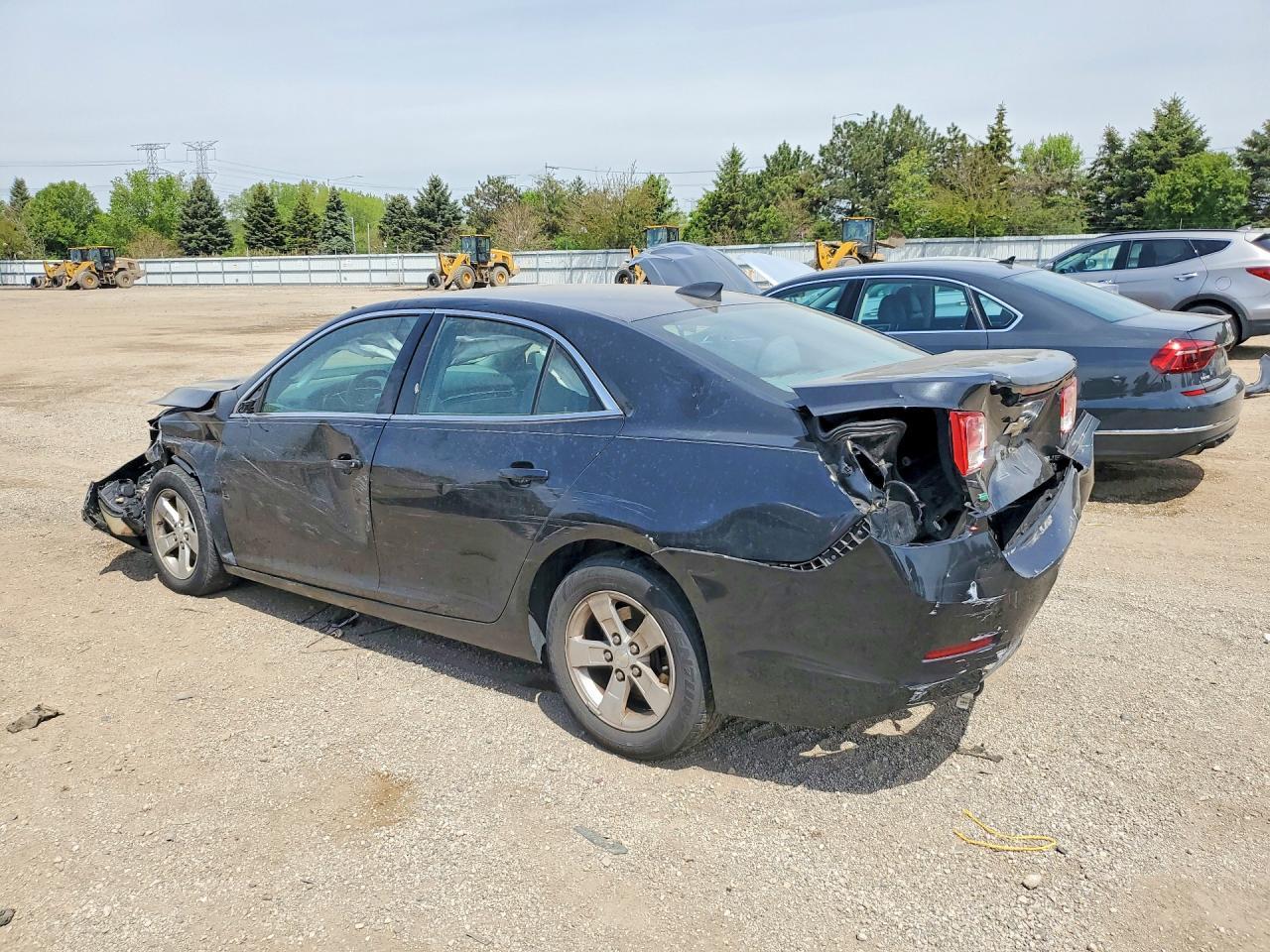 2015 Chevrolet Malibu Ls - Фото 2