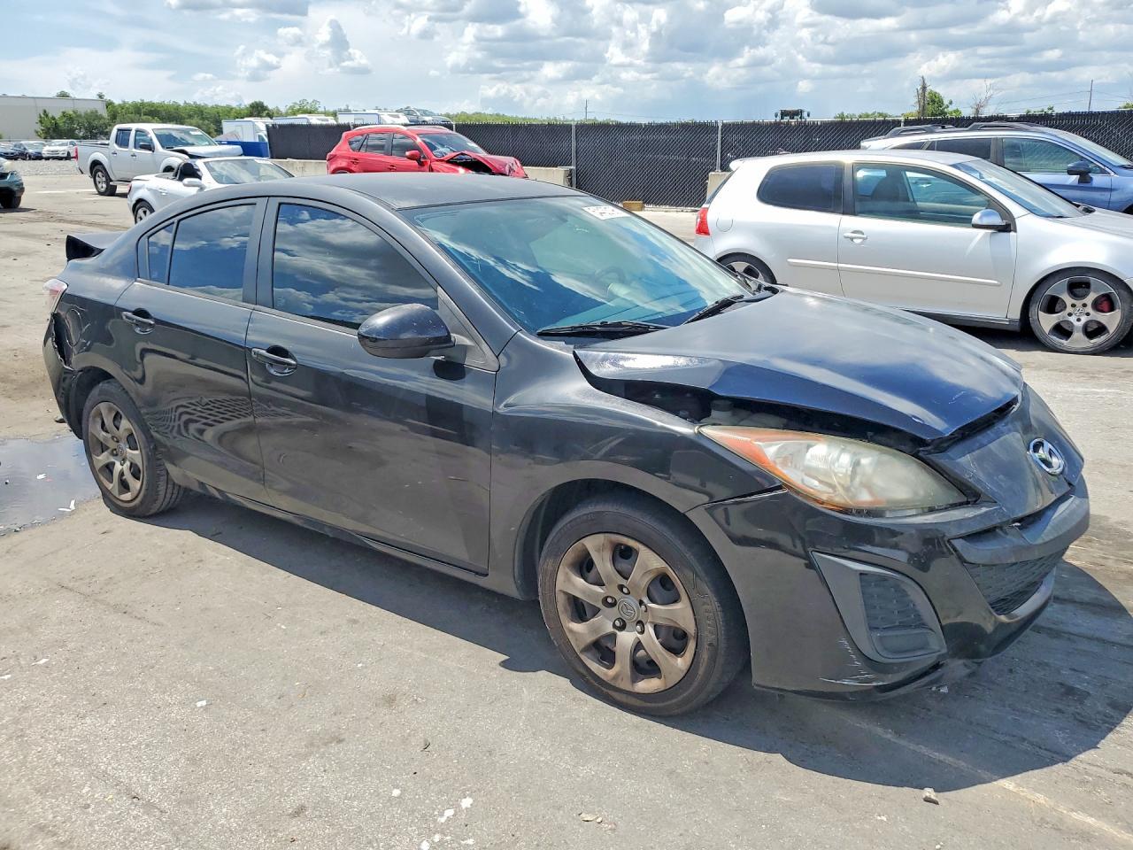 2010 Mazda 3 I - Image 4