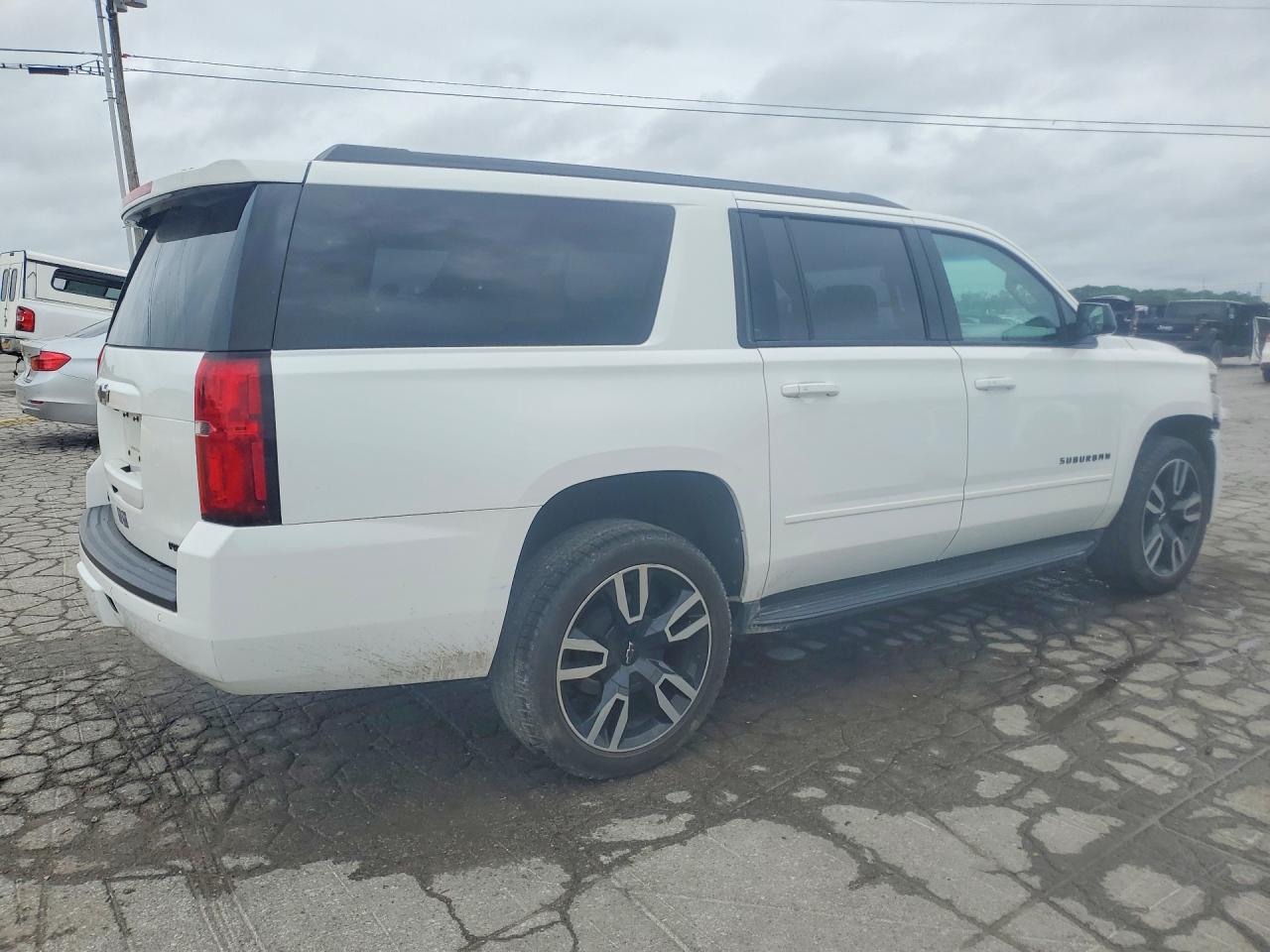 2019 Chevrolet Suburban K1500 Premier - Фото 3