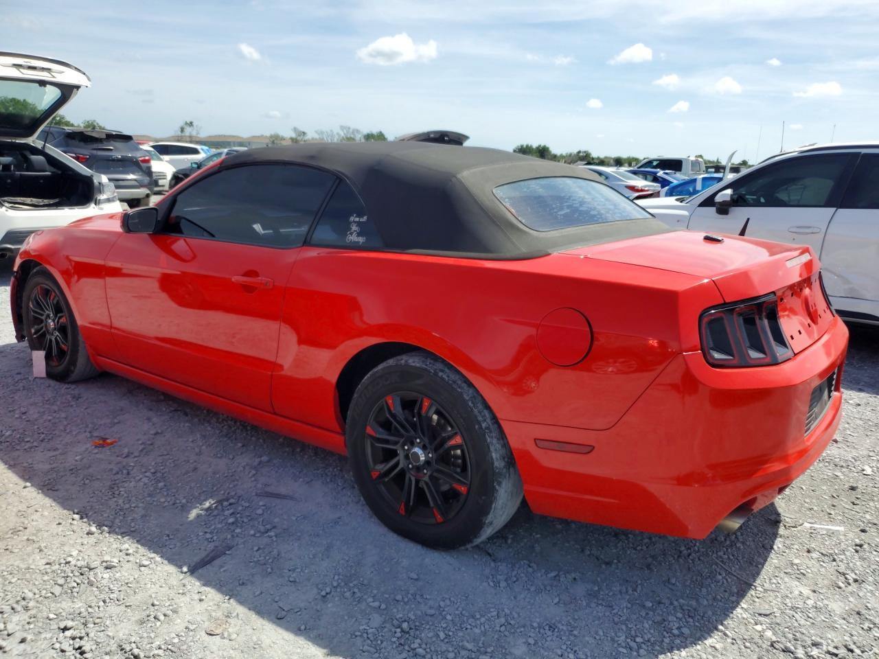 2014 Ford Mustang - Фото 2