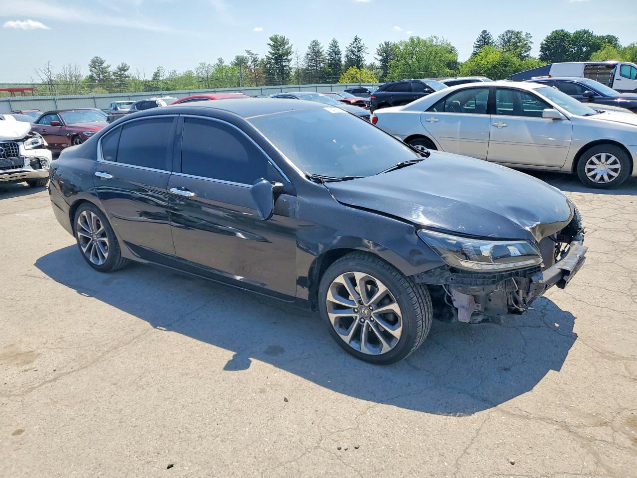 2015 Honda Accord Sport - Image 4