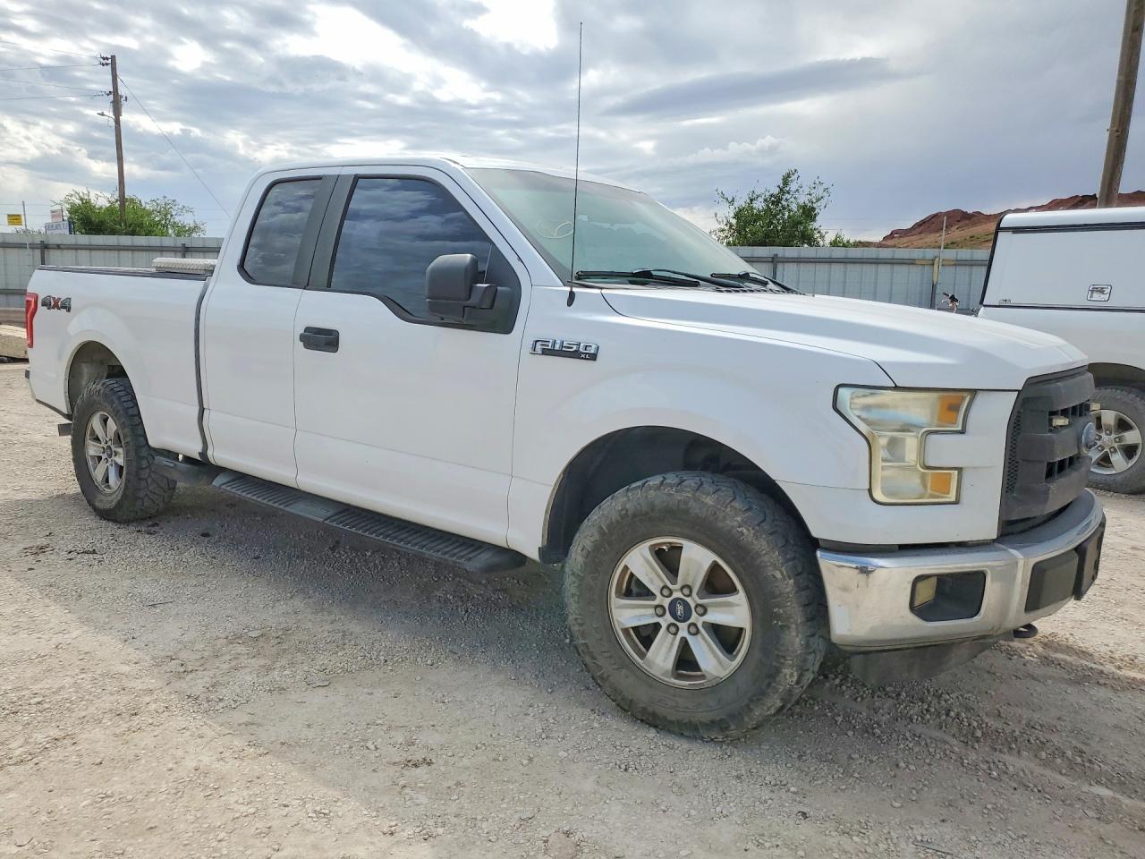 2015 Ford F150 Super Cab - Фото 4