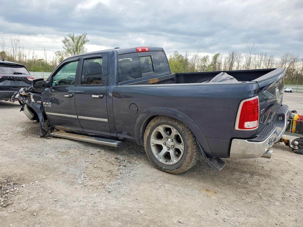 2017 Ram 1500 Laramie - Фото 2