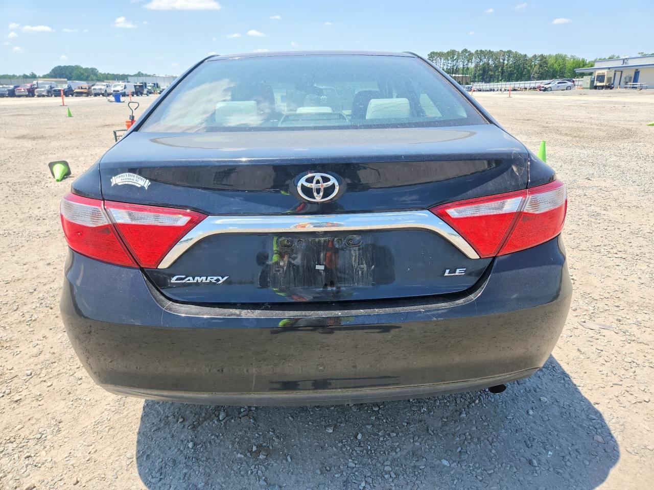 2016 Toyota Camry Le - Image 6
