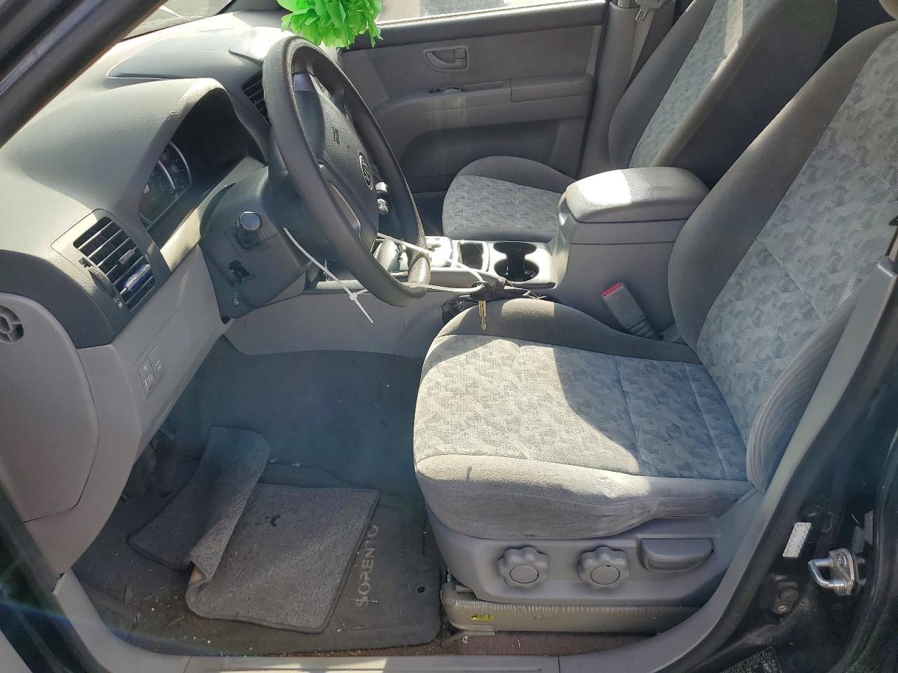 2008 Kia Sorento Base - Фото 7