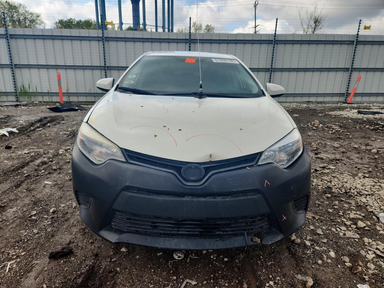 2014 Toyota Corolla Le - Image 5