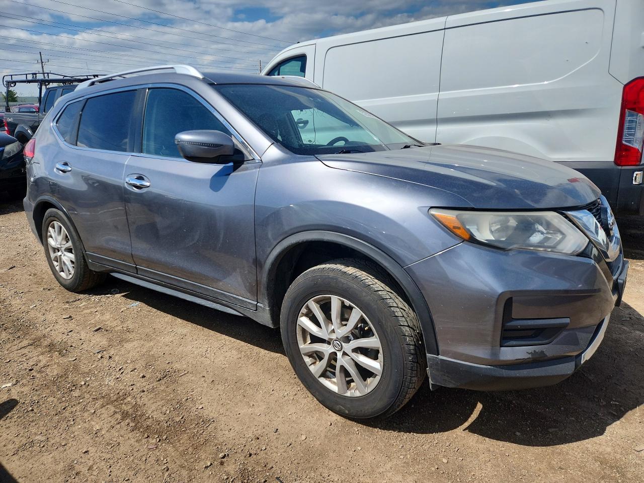2017 Nissan Rogue Sv - Image 4