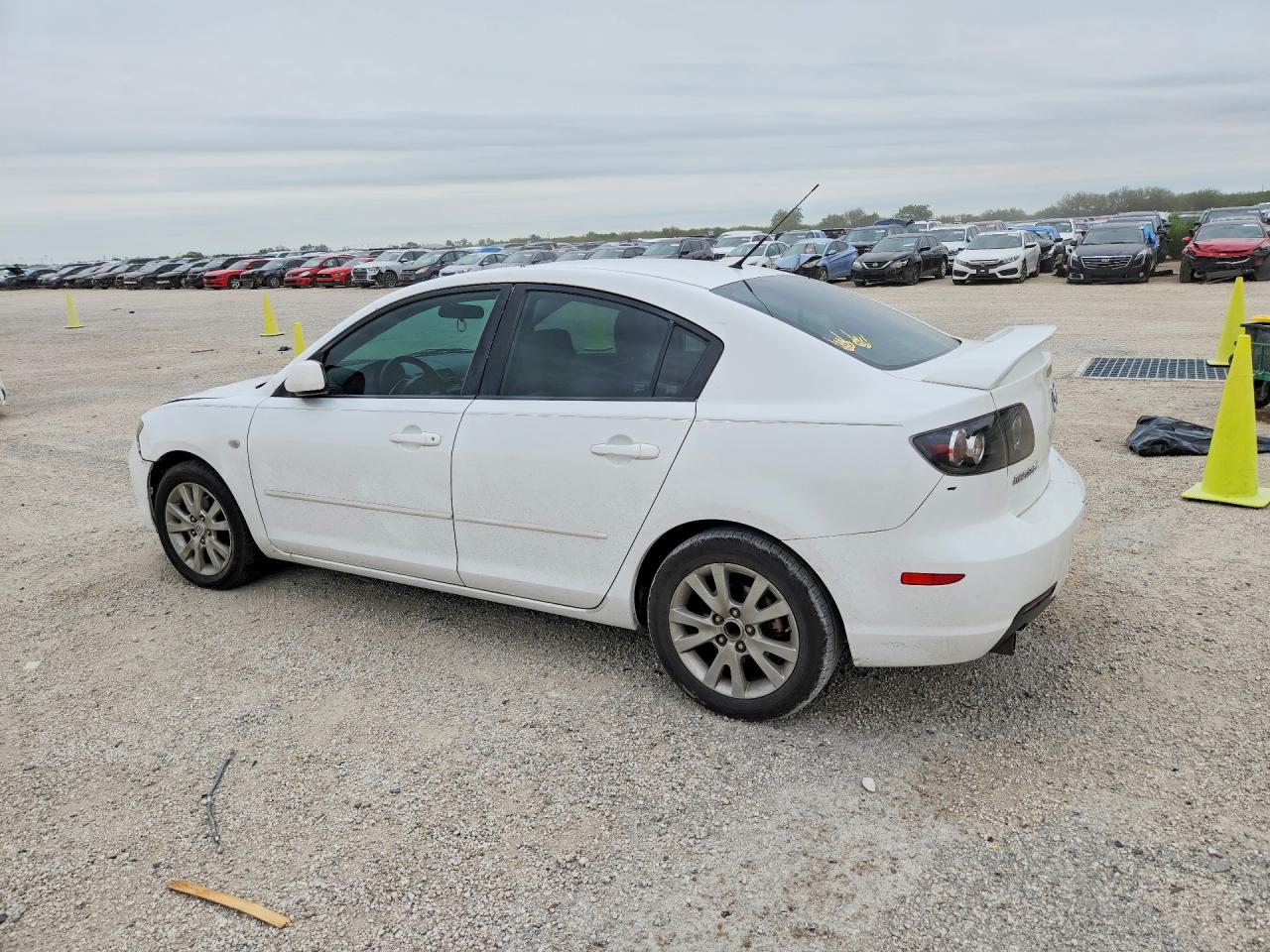 2008 Mazda 3 I - Image 2