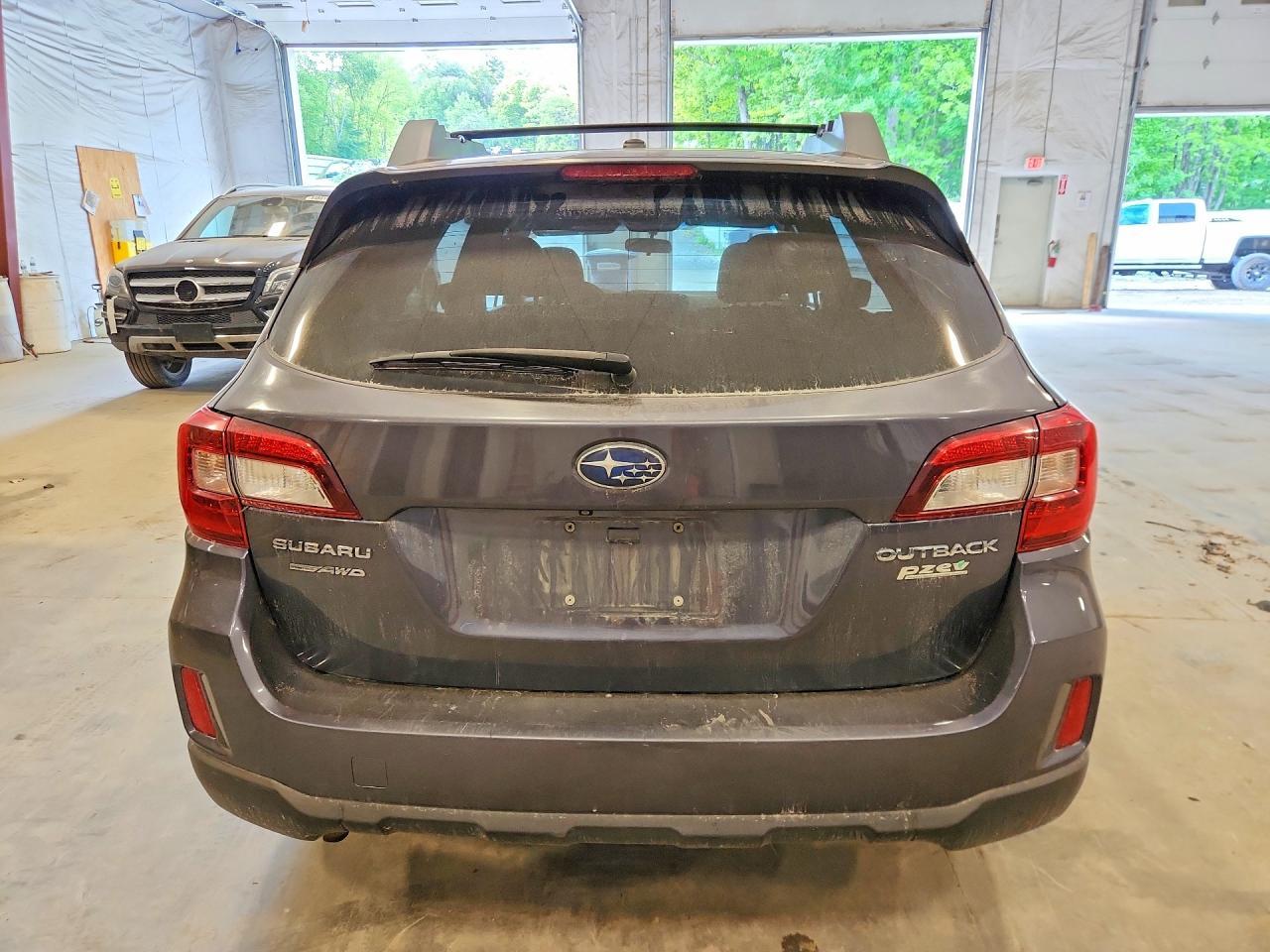 2015 Subaru Outback 2.5I Premium - Image 6