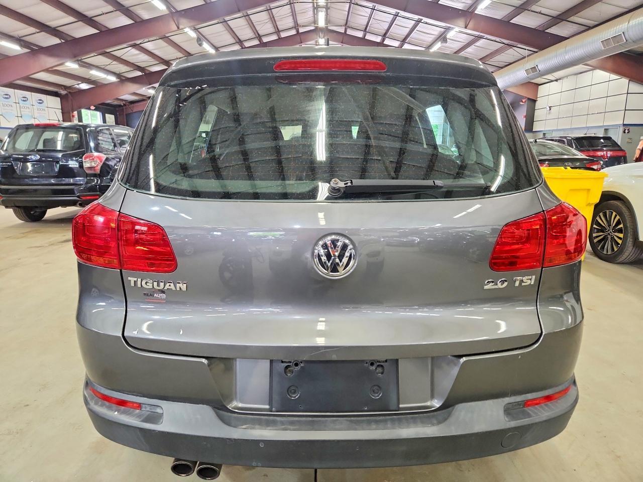2013 Volkswagen Tiguan S - Image 6