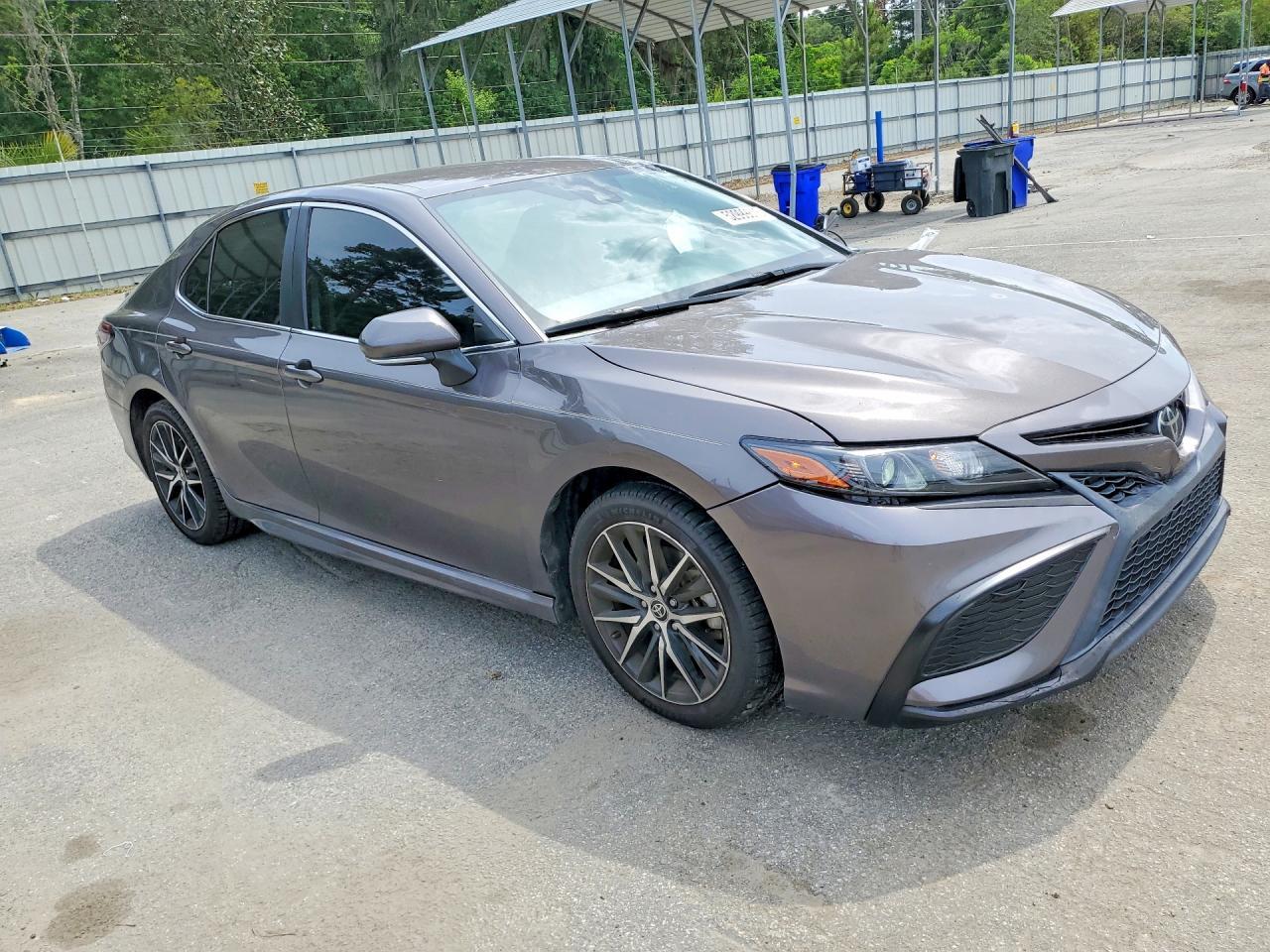 2022 Toyota Camry Se - Фото 4