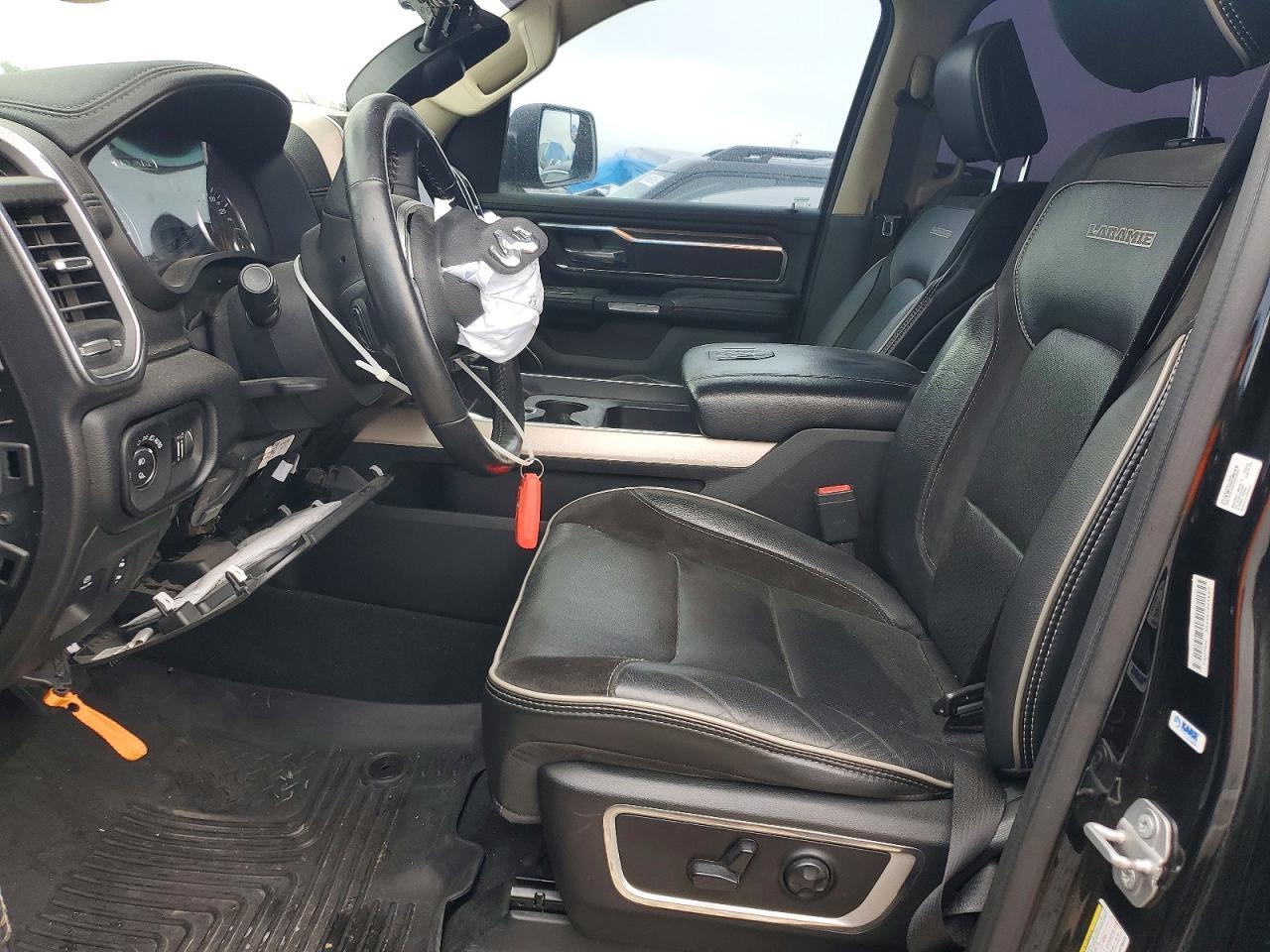 2019 Dodge 1500 Laramie - Image 7