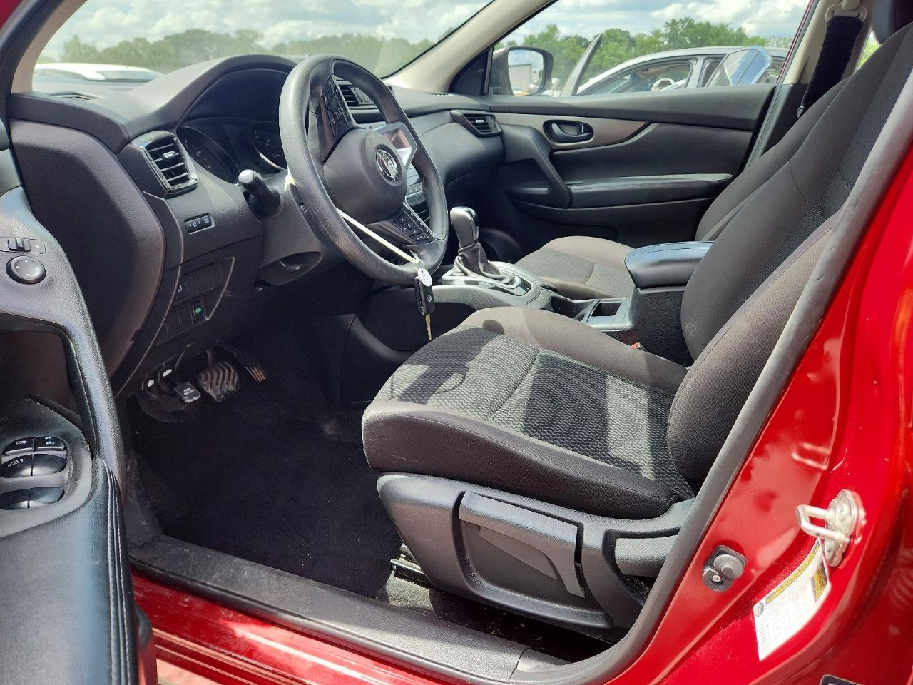 2019 Nissan Rogue Sport S - Фото 7