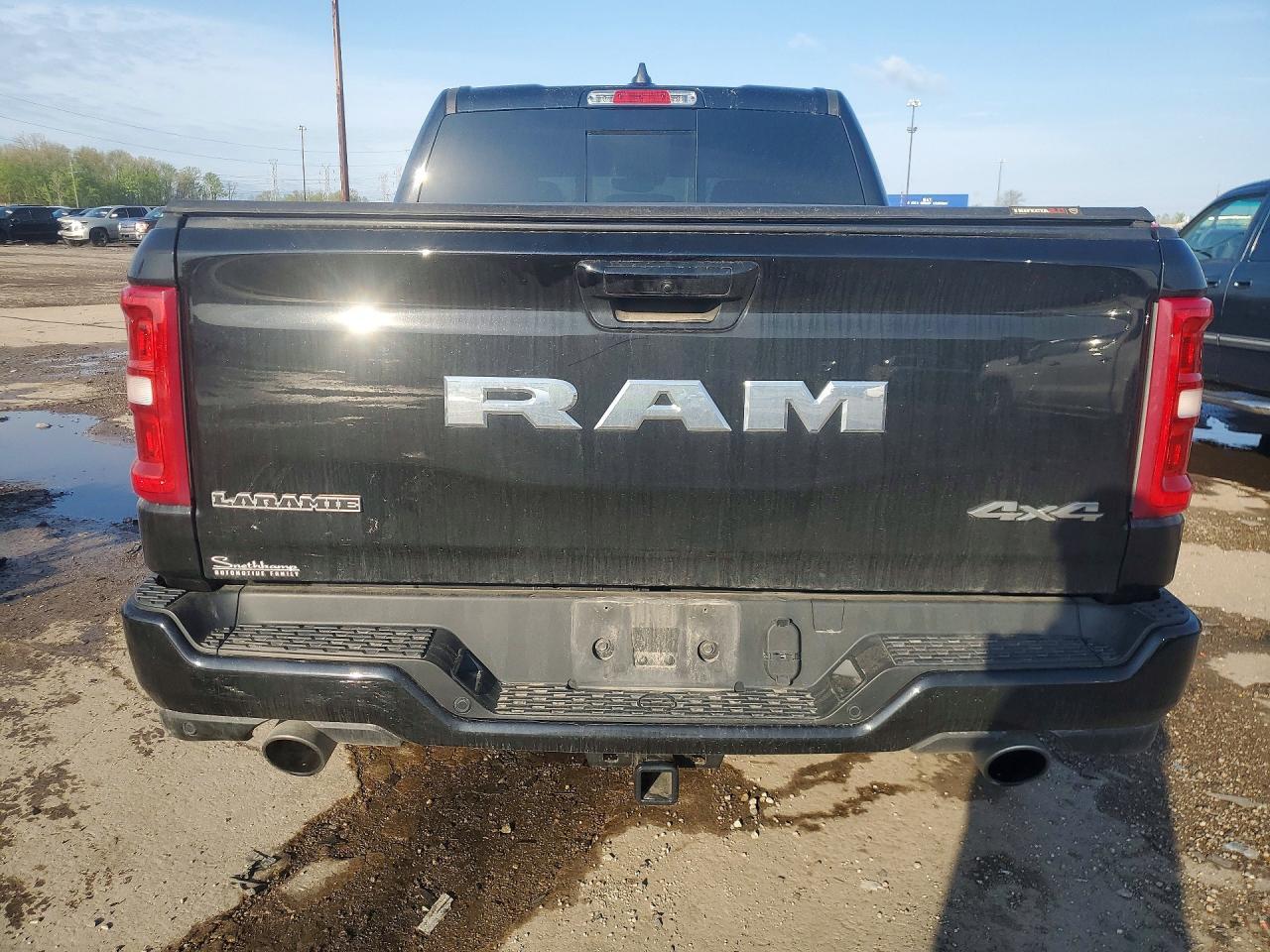 2025 Ram 1500 Laramie - Image 6