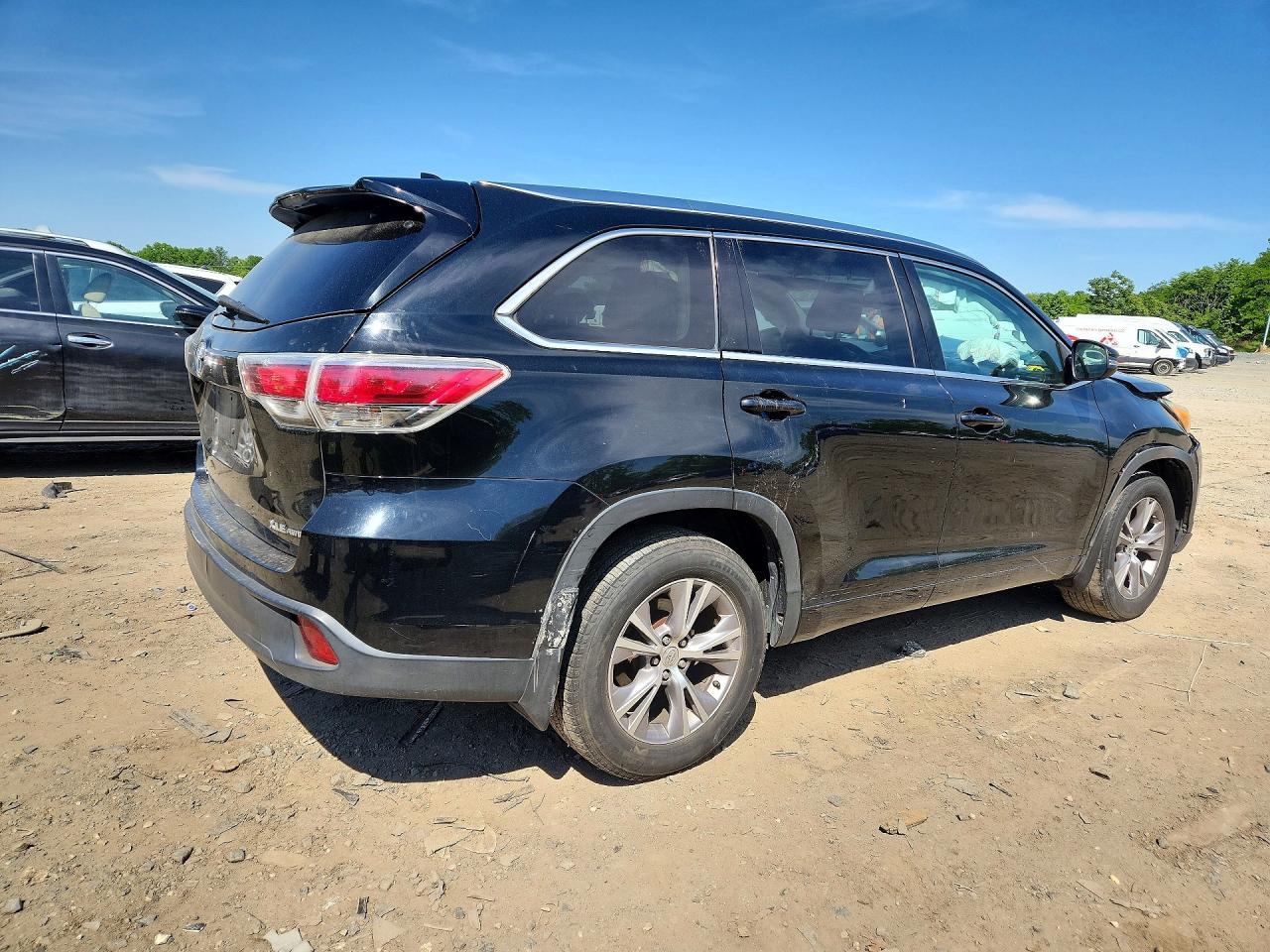 2014 Toyota Highlander Xle - Image 3
