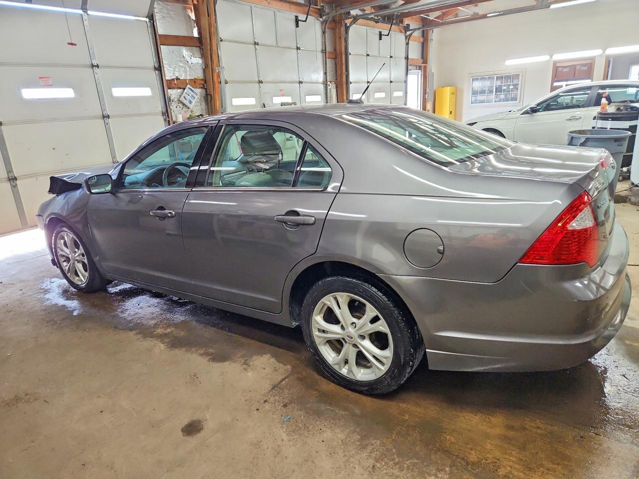 2012 Ford Fusion Se - Image 2