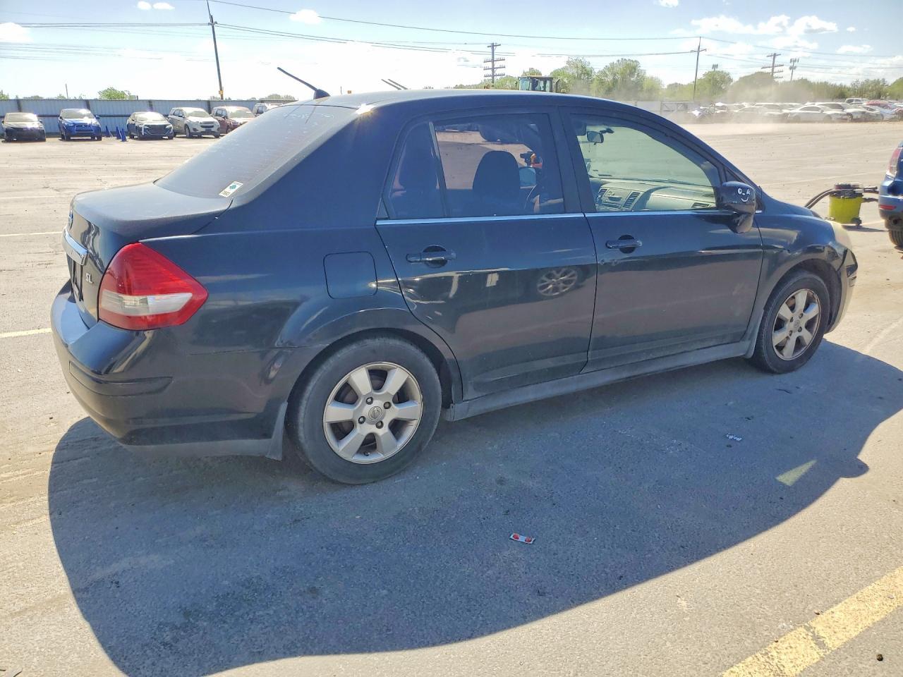2007 Nissan Versa 1.8 S - Фото 3