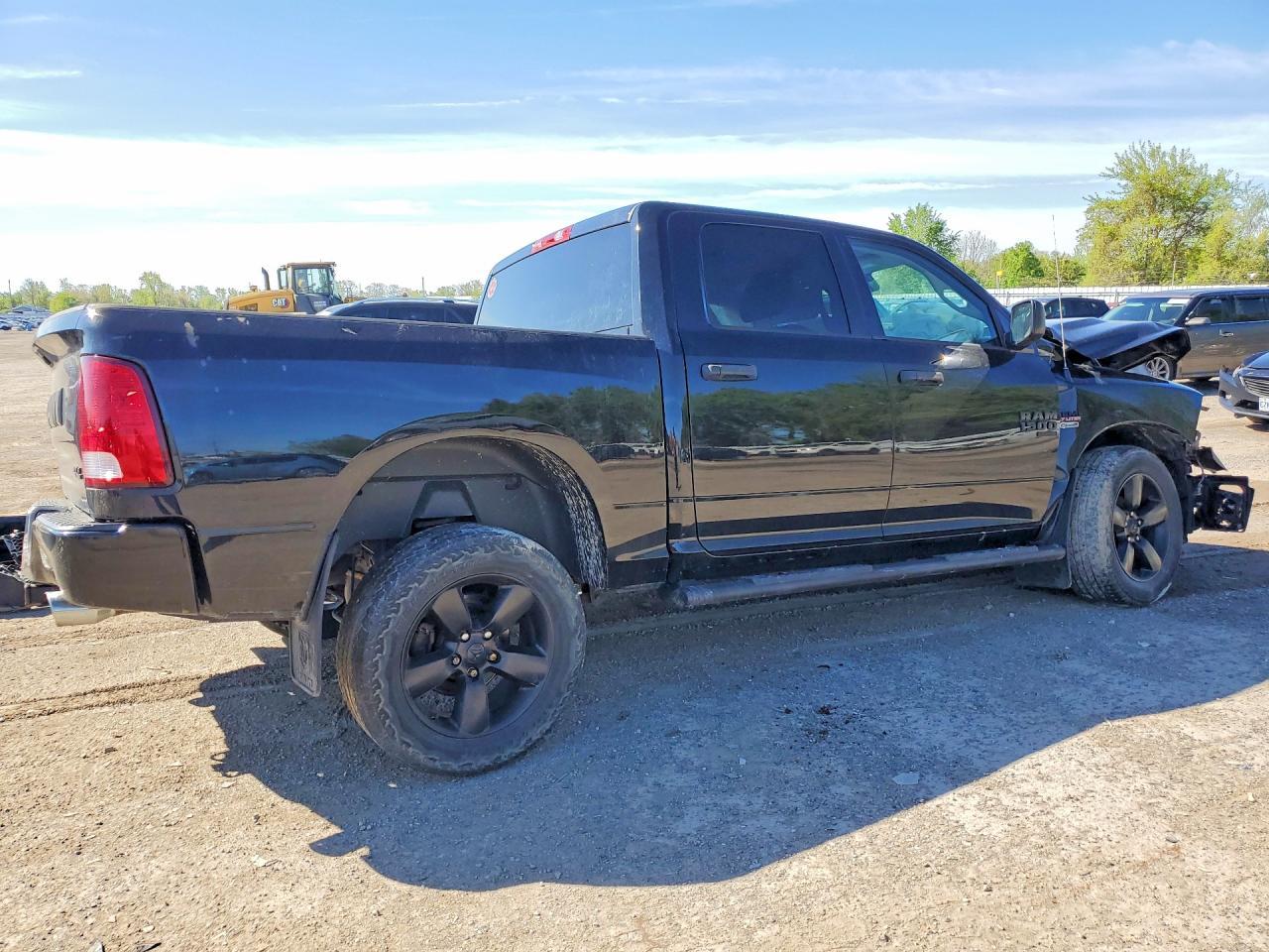 2019 Ram 1500 Classic Tradesman - Фото 3