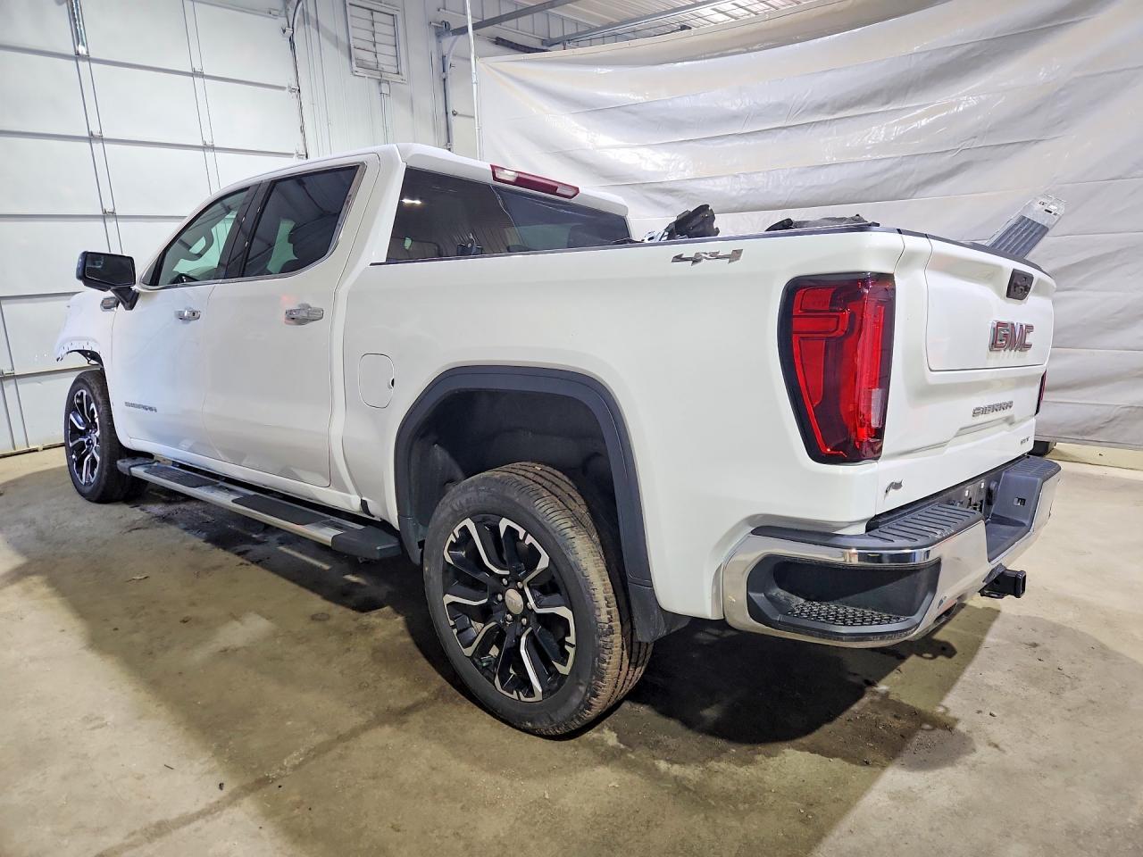 2025 GMC Sierra K1500 Slt - Image 2