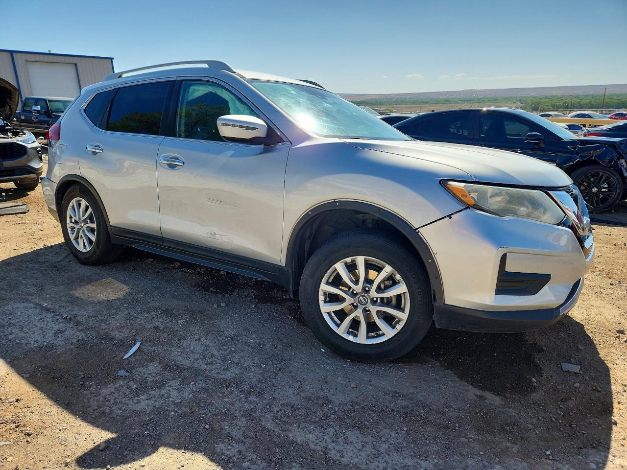 2019 Nissan Rogue S - Image 4