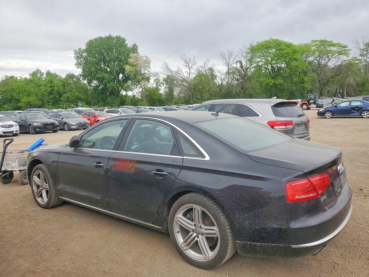 2011 Audi A8 Quattro - Image 2