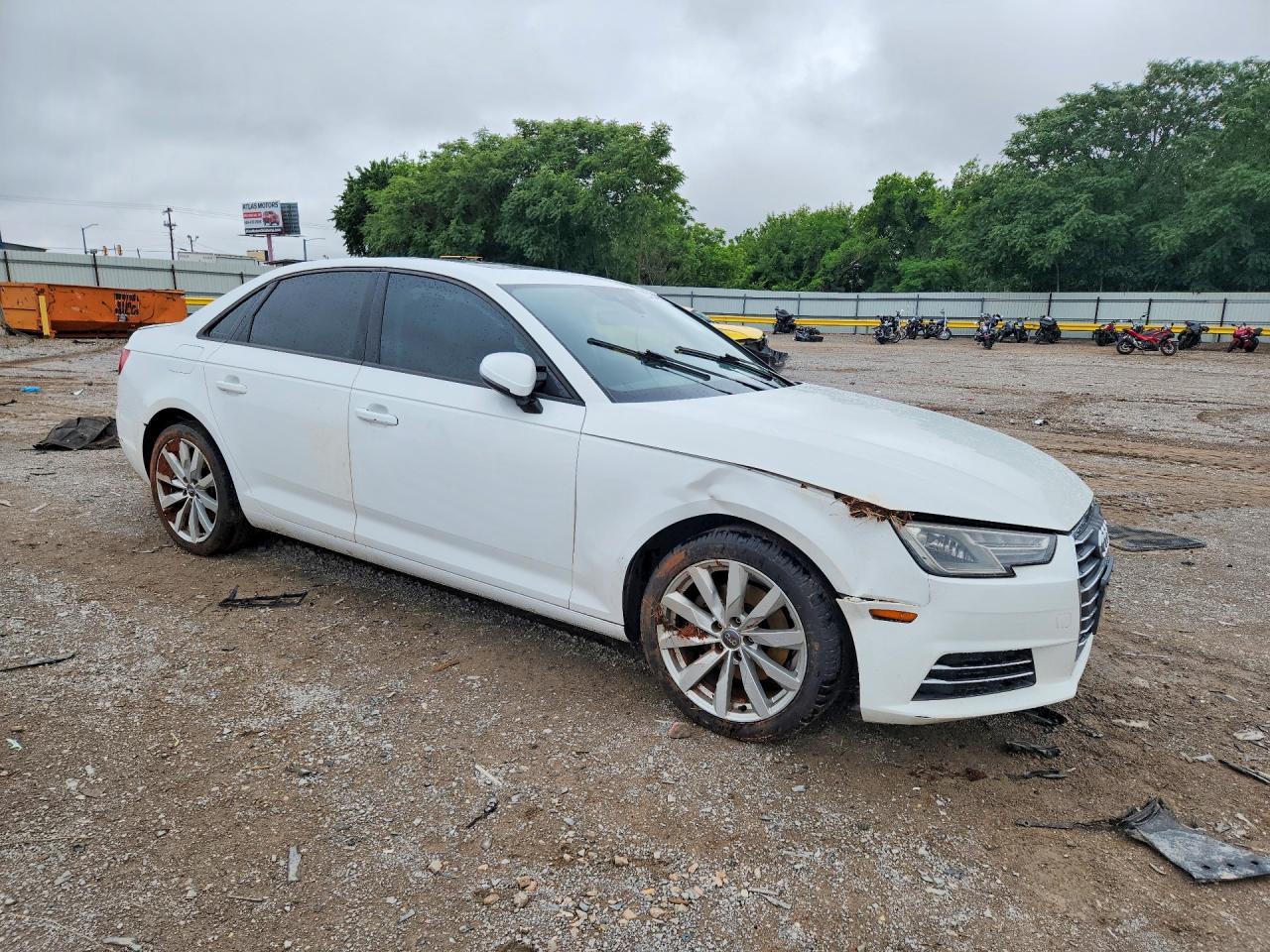 2017 Audi A4 Ultra Premium - Image 4