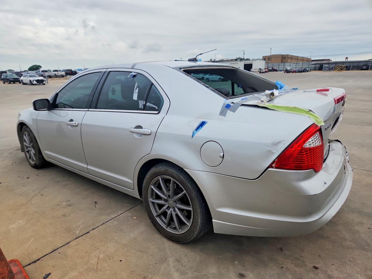 2010 Ford Fusion Se - Image 2