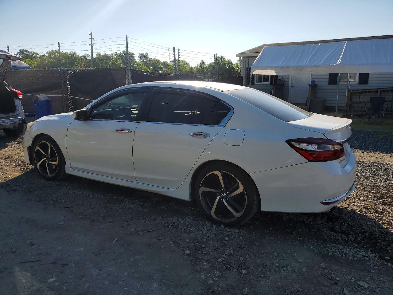 2017 Honda Accord Sport Special Edition - Фото 2