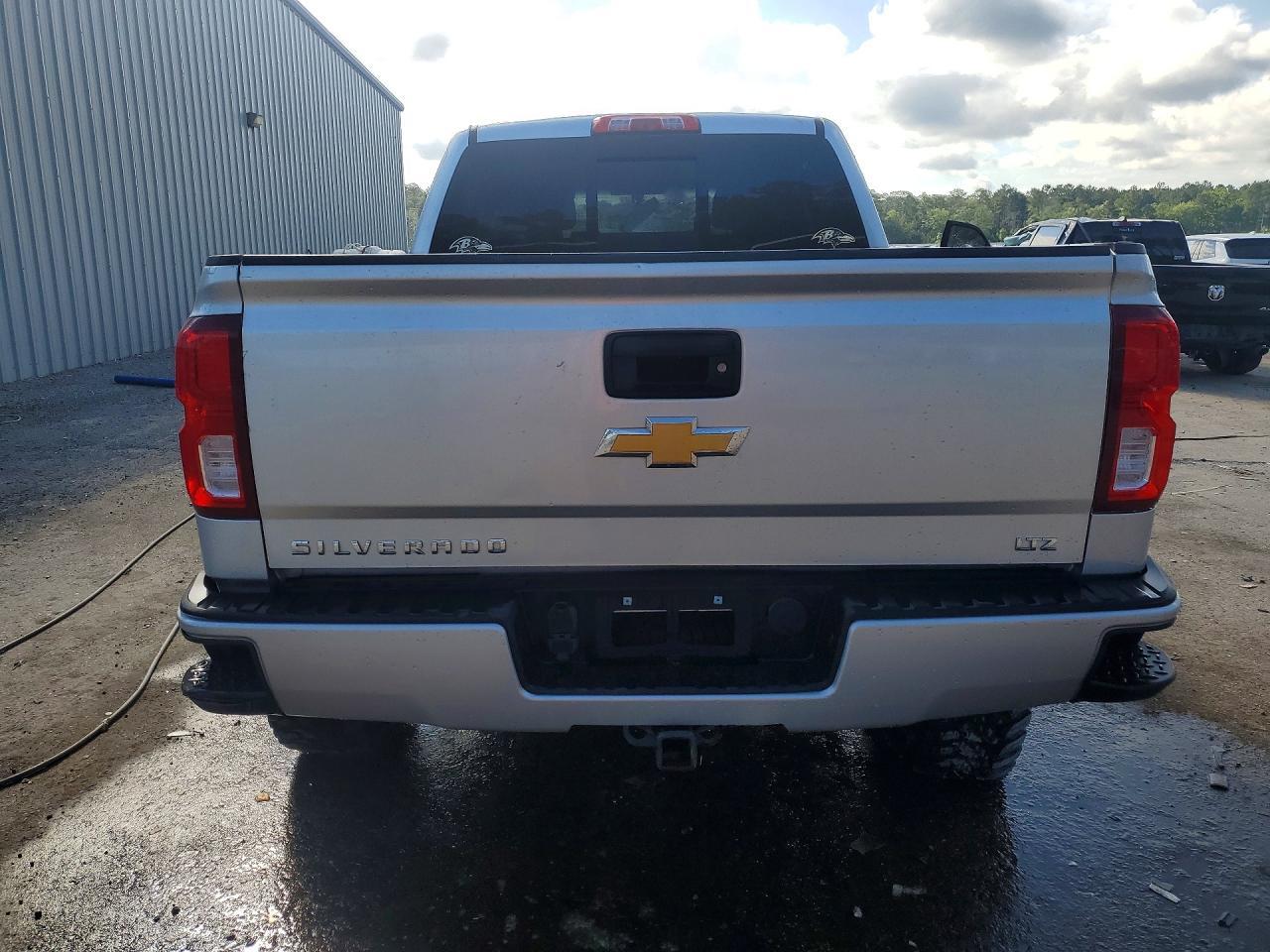 2018 Chevrolet Silverado K1500 Ltz - Image 6