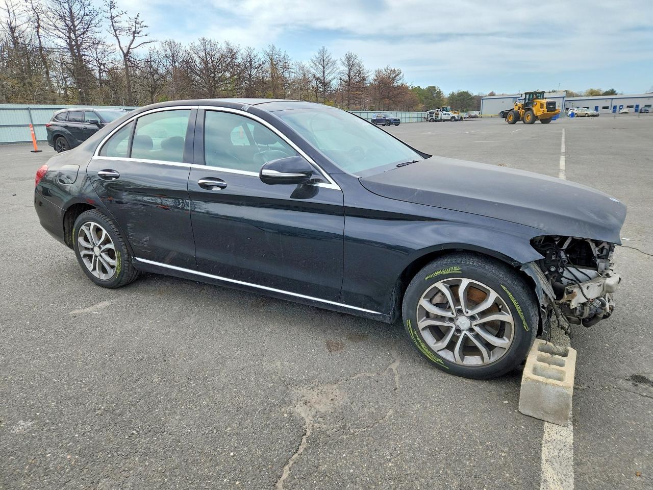 2015 Mercedes-Benz C 300 4Matic - Фото 4