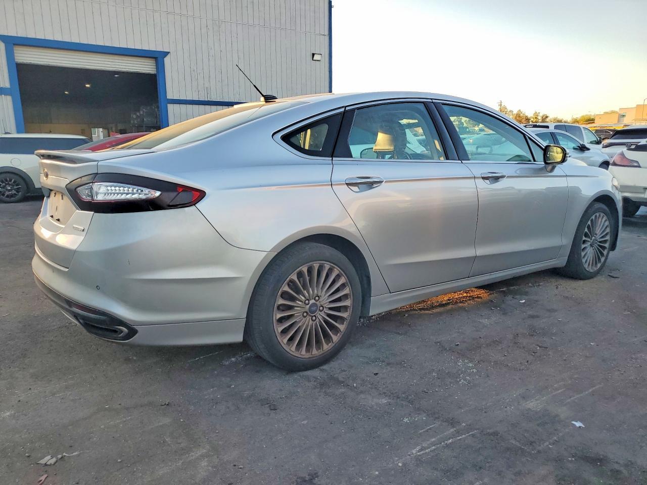 2016 Ford Fusion Titanium - Фото 3
