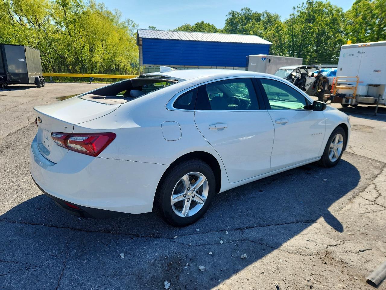 2022 Chevrolet Malibu Lt - Фото 3