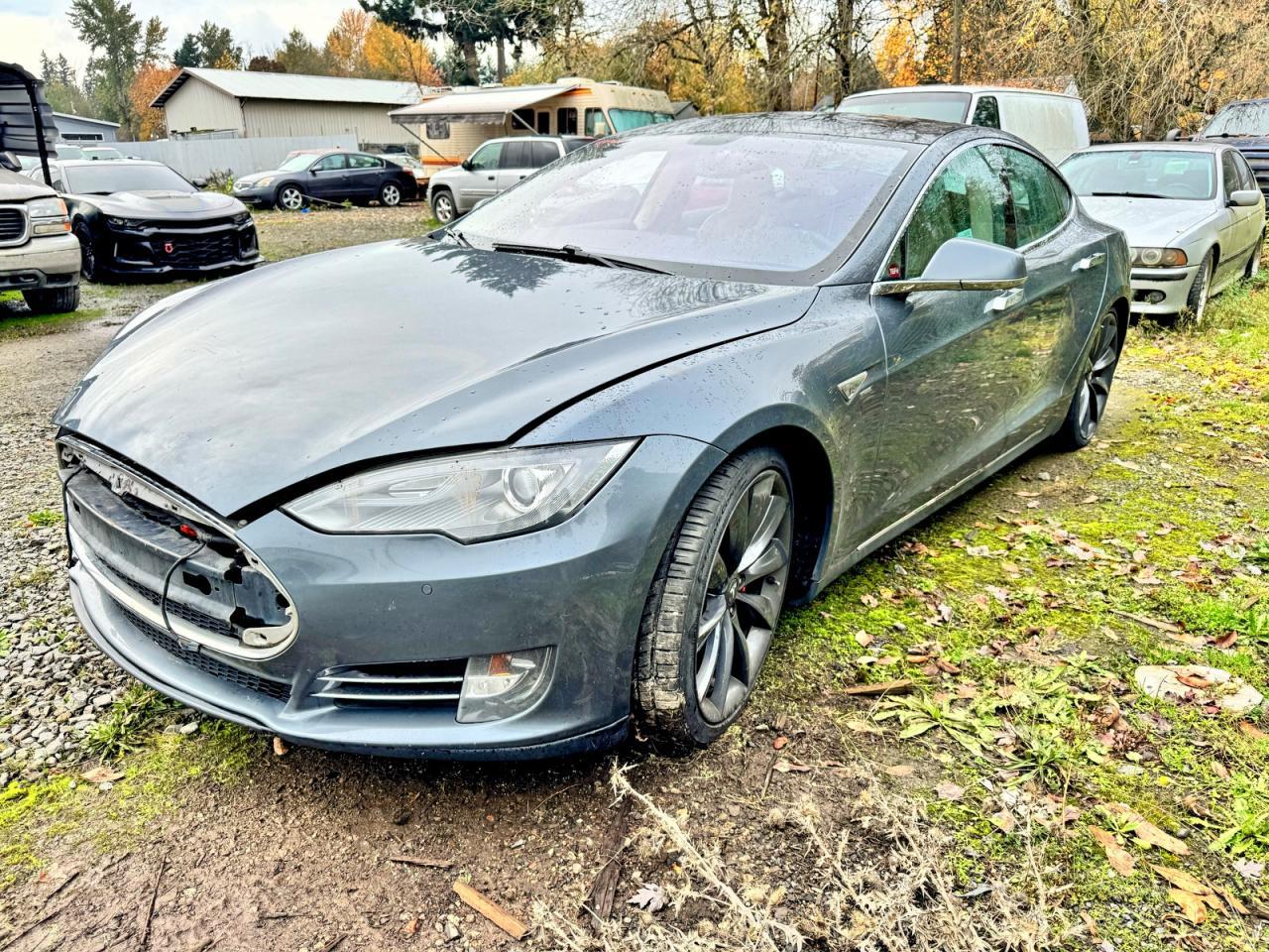 2014 Tesla Model S - Фото 2