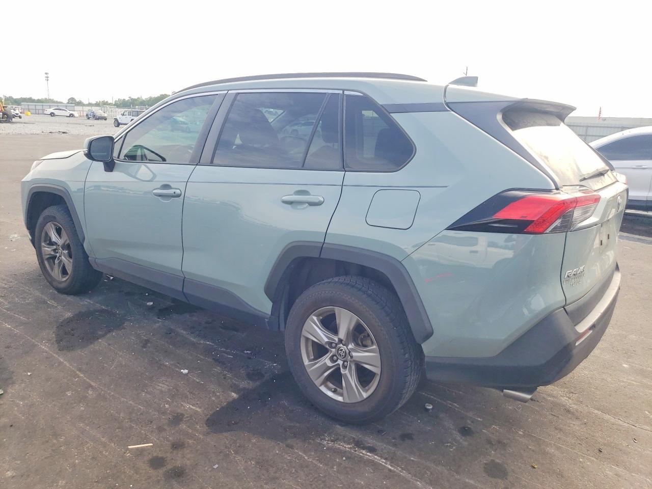 2022 Toyota Rav4 Xle - Фото 2
