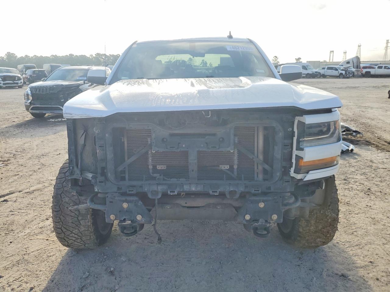 2017 Chevrolet Silverado K1500 Lt - Image 5