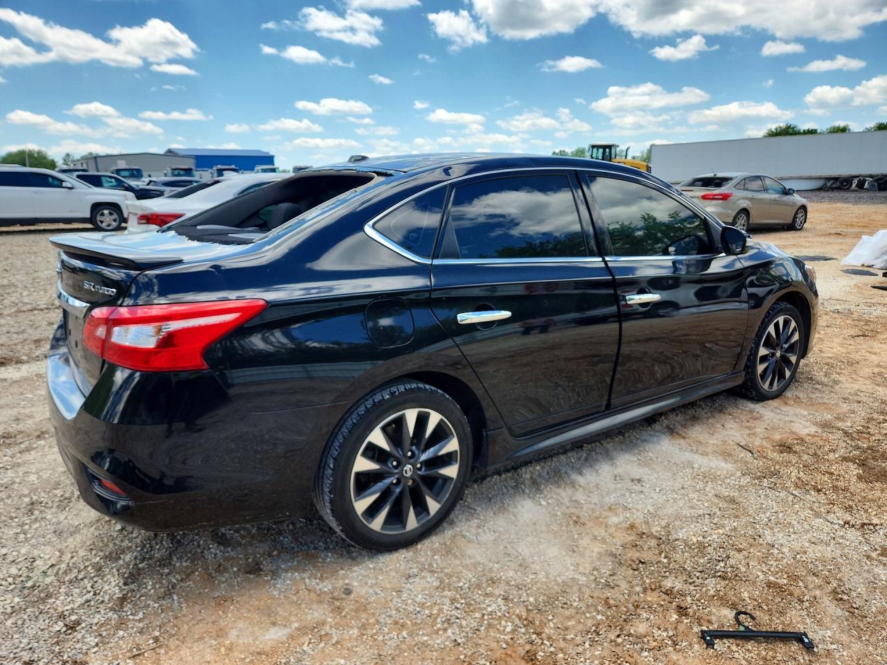 2017 Nissan Sentra Sr Turbo - Фото 3