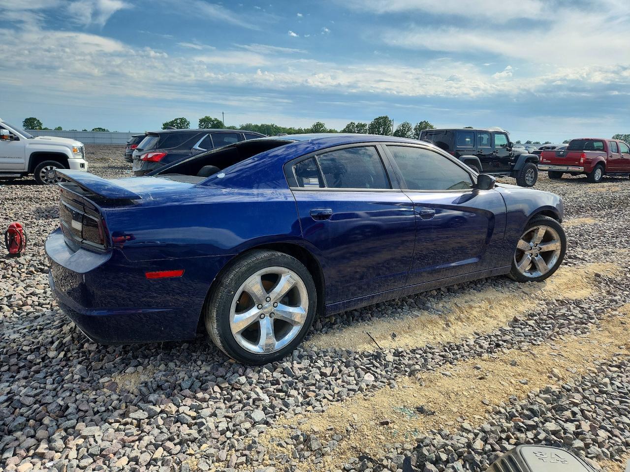 2013 Dodge Charger R - Фото 3