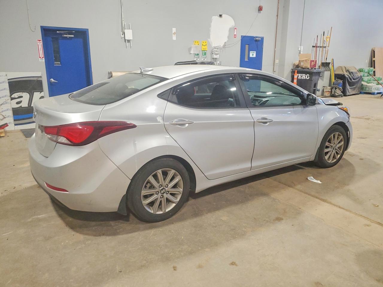 2016 Hyundai Elantra Se - Image 3